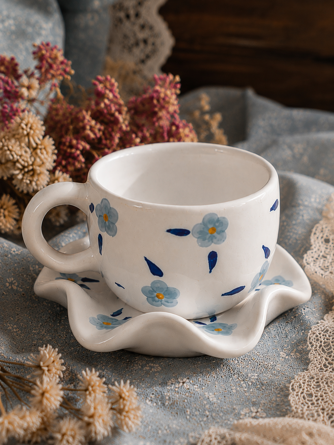Cups & Saucers