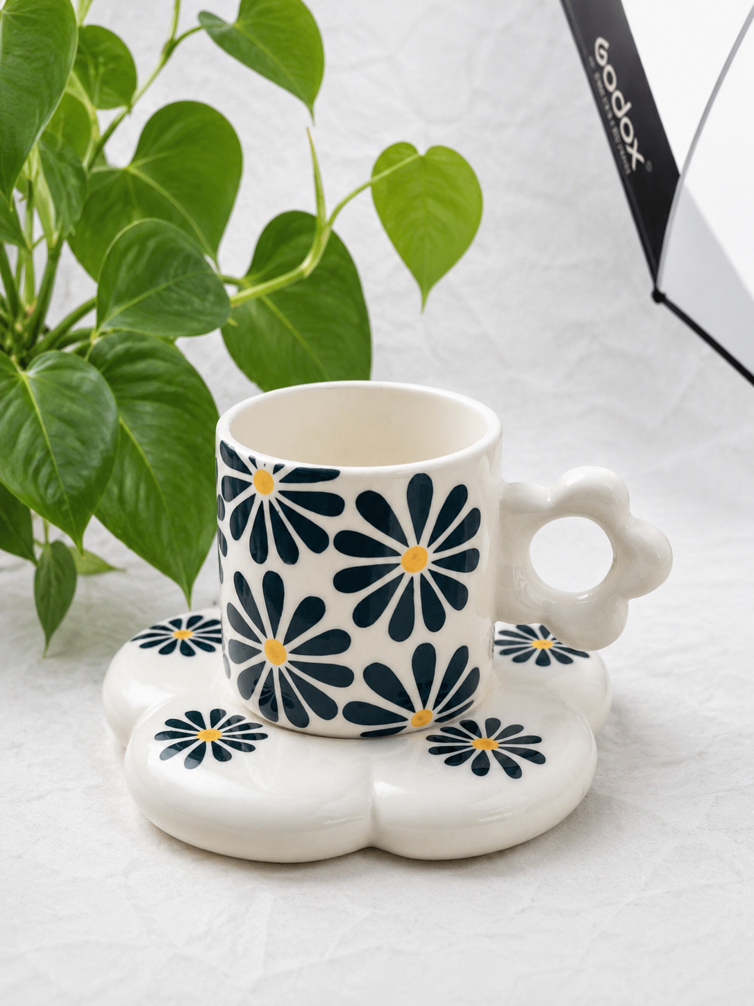 Daisy Bloom Ceramic Mug & Flower Saucer Set