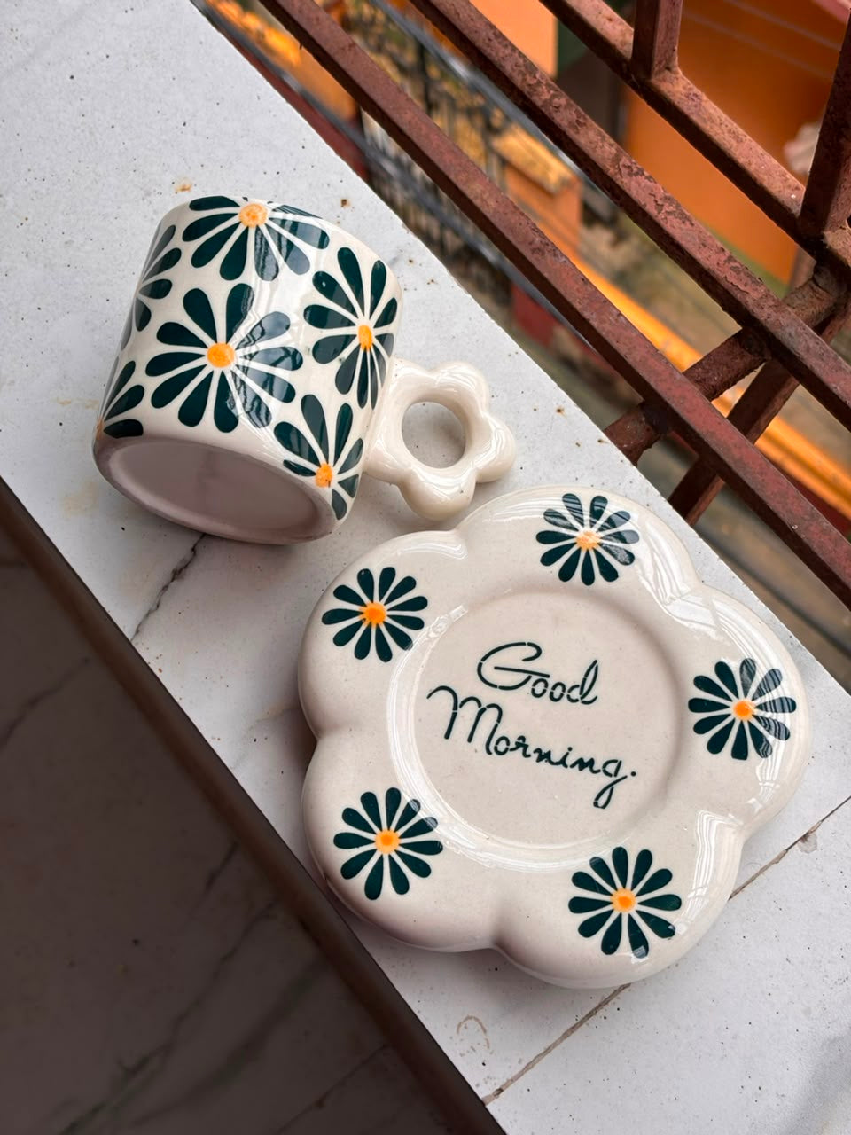 Daisy Bloom Ceramic Mug & Flower Saucer Set